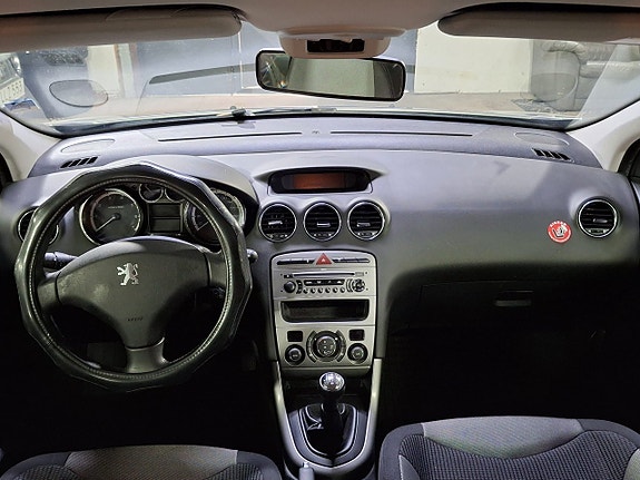 Peugeot 308 11 of 14