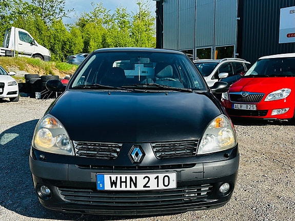 Renault Clio 2 of 5
