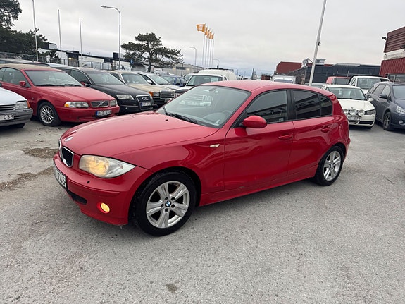 BMW 116i 4 of 5