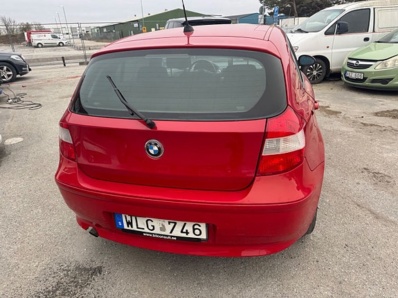 BMW 116i 11 of 17