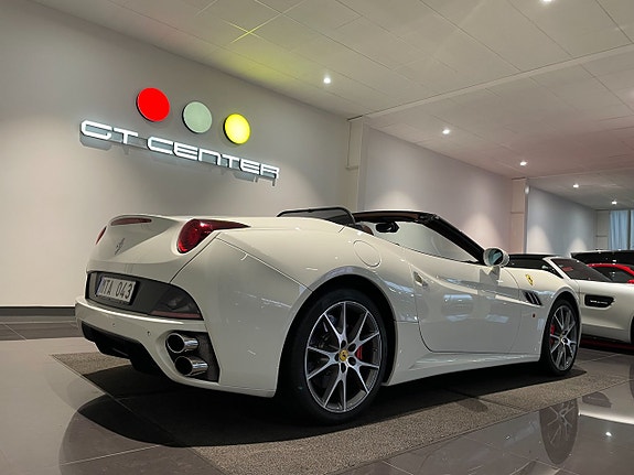 Ferrari California 30 10 of 18