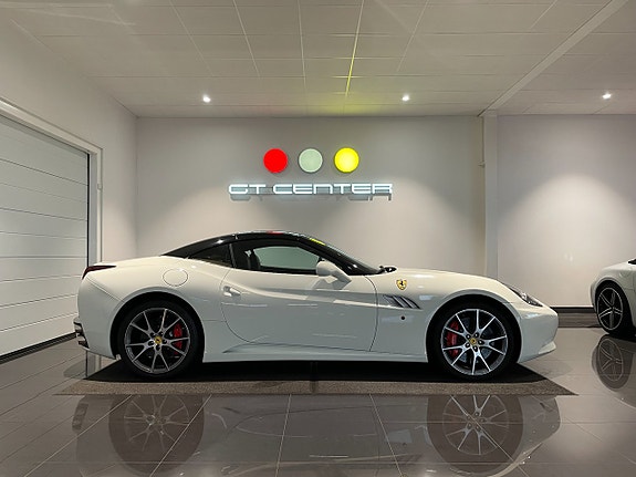 Ferrari California 30 3 of 18