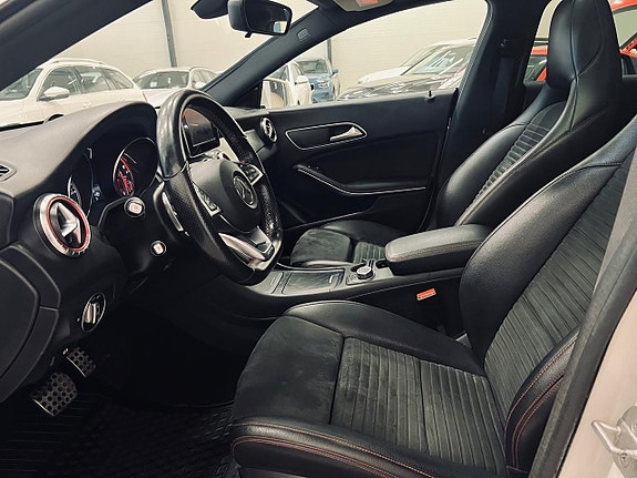 Mercedes-Benz CLA220 d 13 of 19
