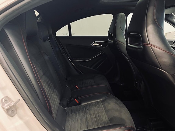 Mercedes-Benz CLA220 d 8 of 19