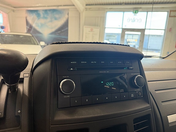Dodge Grand Caravan 14 of 20