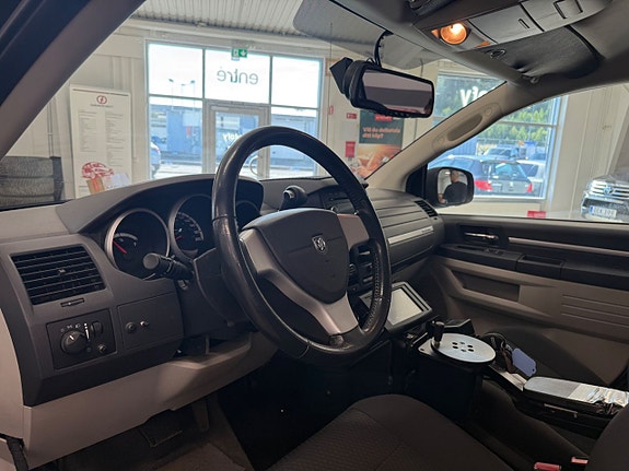 Dodge Grand Caravan 9 of 20