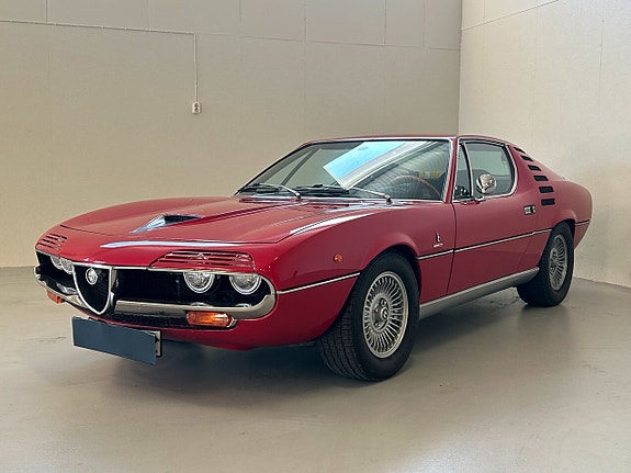 Alfa Romeo Montreal