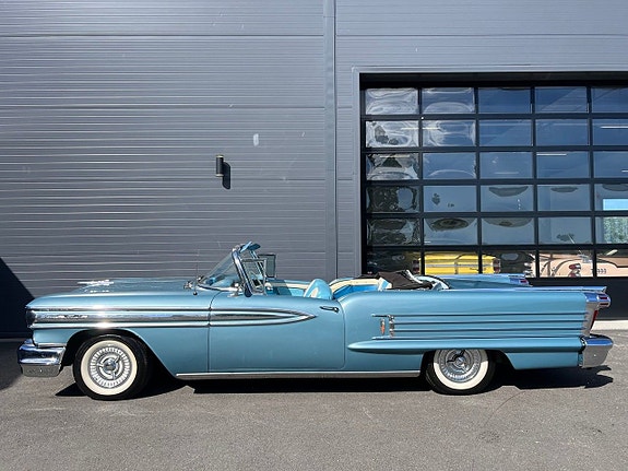 Oldsmobile Ninety Eight 4 of 5