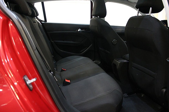 Peugeot 308 9 of 11