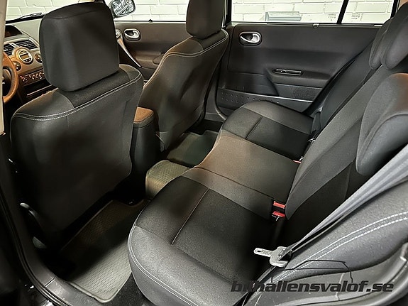 Renault Megane II 4 of 5
