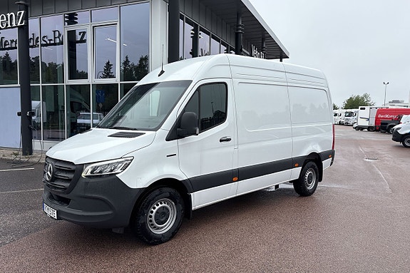 Mercedes-Benz eSprinter 320