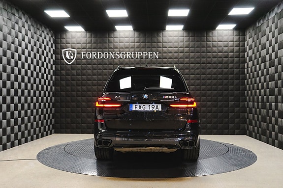 BMW X7 6 of 27