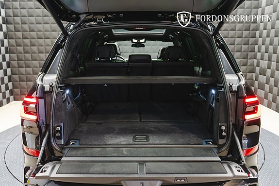 BMW X7 7 of 27