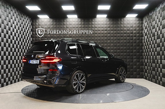 BMW X7 10 of 27