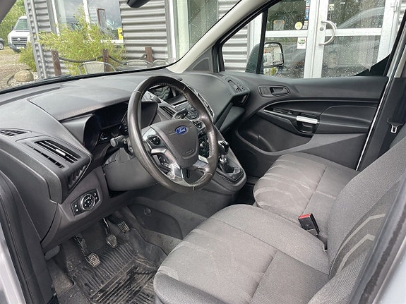 Ford Transit Connect 8 of 9