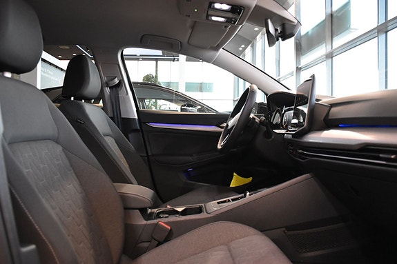 Volkswagen Golf I 19 of 23