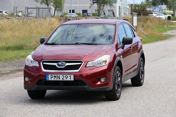 Subaru XV 3 of 5