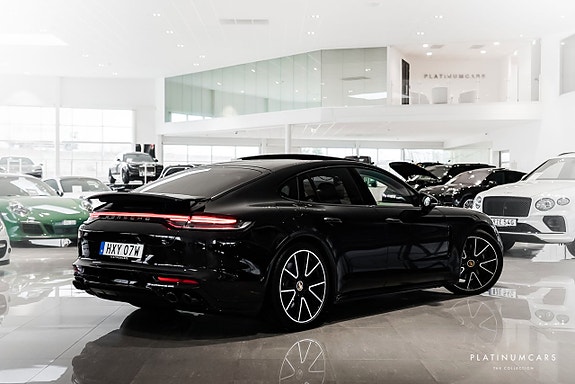 Porsche Panamera 4 2 of 5