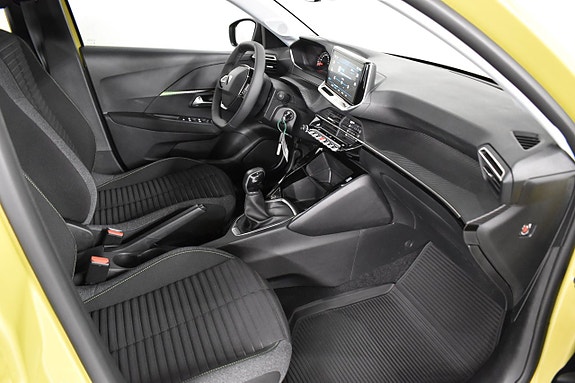 Peugeot 208 10 of 15