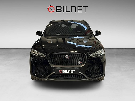 Jaguar F-PACE 3 of 30