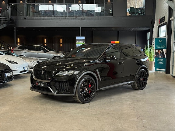 Jaguar F-PACE 9 of 30