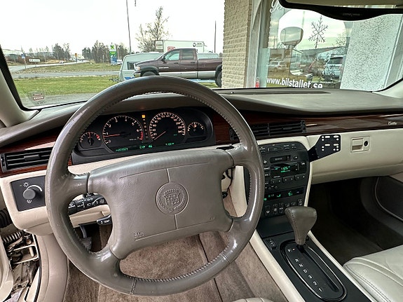 Cadillac Eldorado 5 of 15