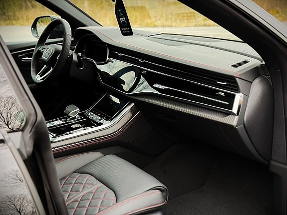 Audi Q8 20 of 26