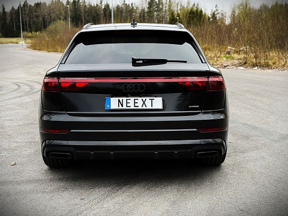 Audi Q8 5 of 5