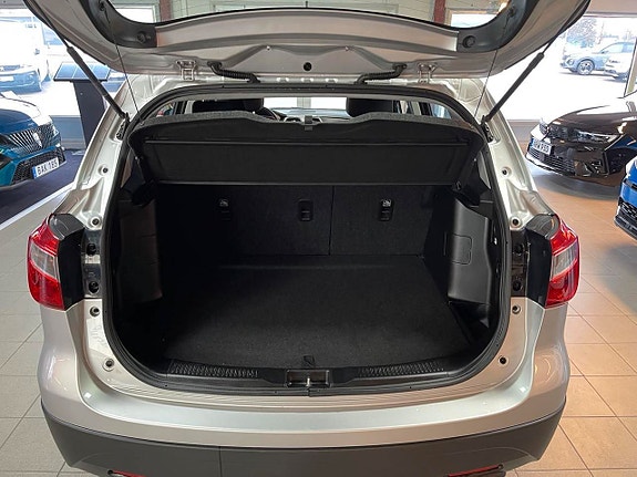 Suzuki SX4 S-Cross 12 of 12