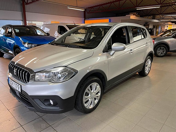 Suzuki SX4 S-Cross 3 of 5