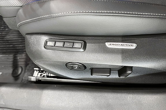 Volkswagen Passat 7 of 13