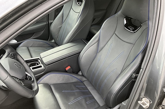 Volkswagen Passat 11 of 19