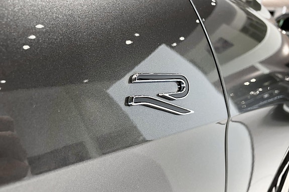 Volkswagen Passat 12 of 13