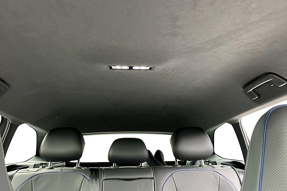 Volkswagen Passat 13 of 19