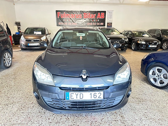 Renault Megane 2 of 12