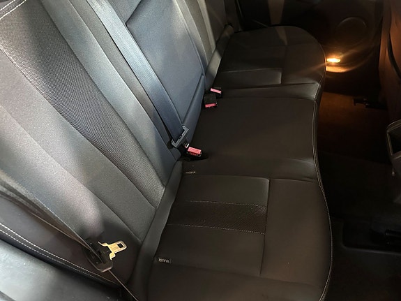Renault Megane 8 of 12