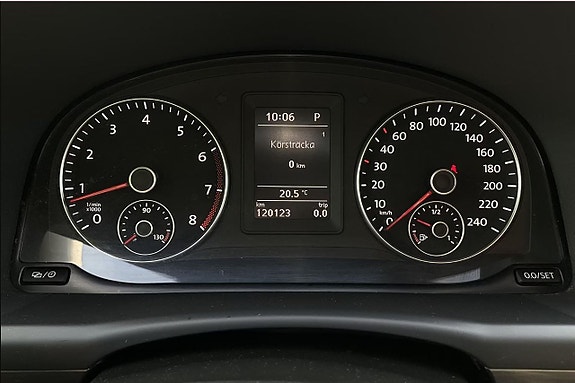 Volkswagen Touran Cross 11 of 17