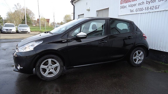 Peugeot 208 4 of 5