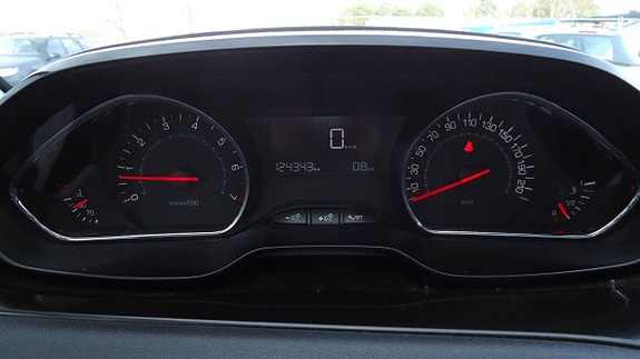 Peugeot 208 20 of 21