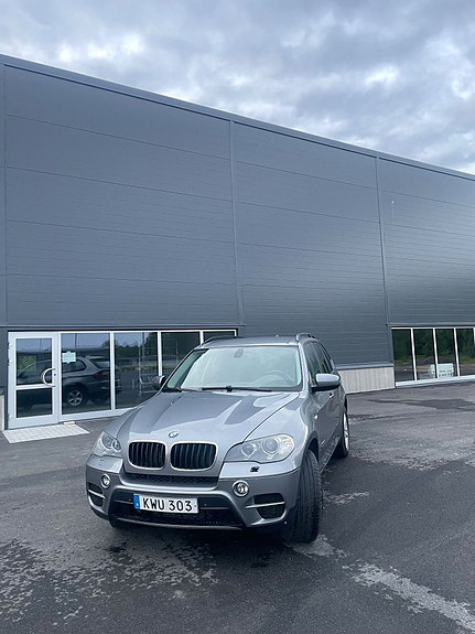 BMW X5 16 of 16