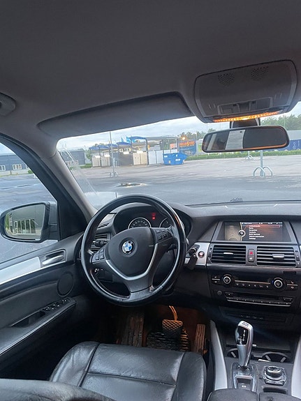 BMW X5 13 of 16