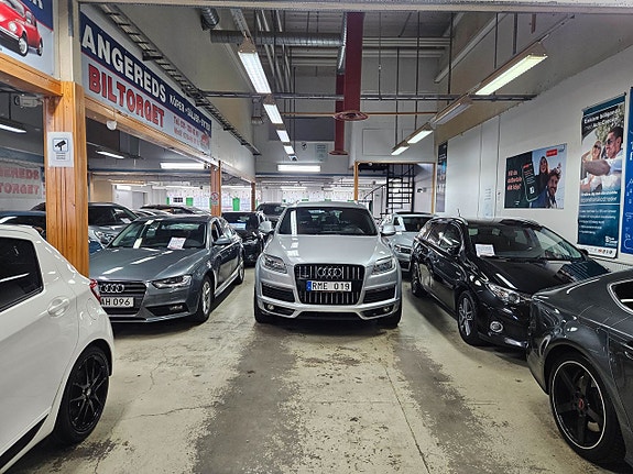 Audi Q7 4 of 14
