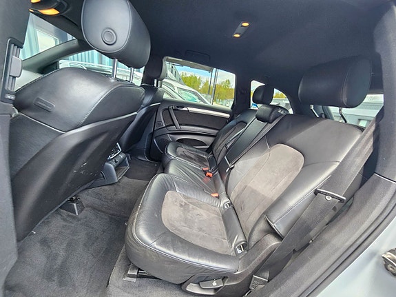 Audi Q7 13 of 14
