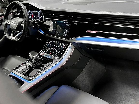 Audi SQ8 12 of 24
