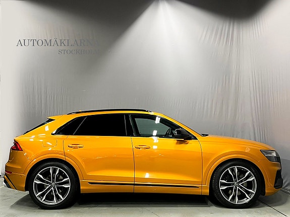 Audi SQ8 7 of 24