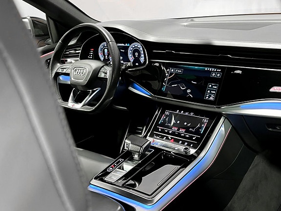 Audi SQ8 13 of 24