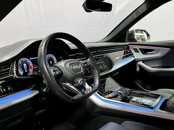 Audi SQ8 10 of 24