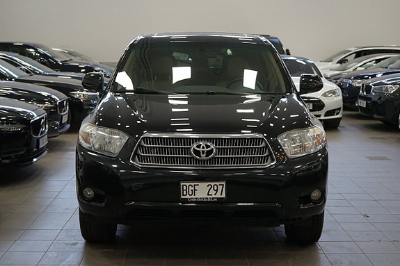 Toyota Highlander 3 of 23