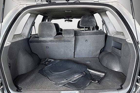 Hyundai Santa Fe 7 of 10