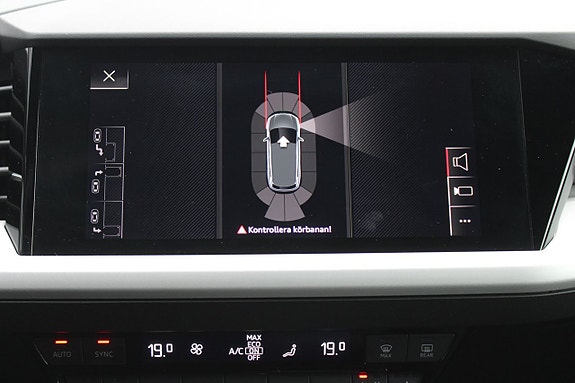Audi Q4 e-tron 11 of 17